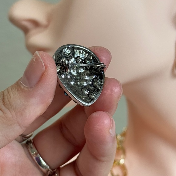 ⚜️❤️‍🔥  Aliené Rhinestone Brooch 👽💎💚 - Picture 4 of 7